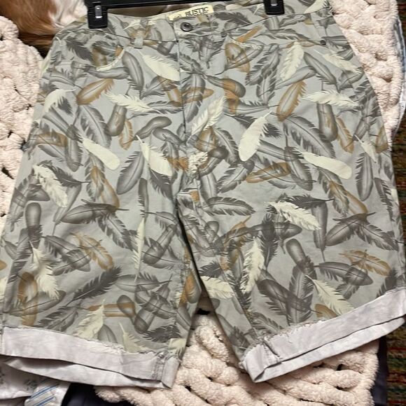 Rustic blue: Men’s  tan/green shorts size 32 - Picture 5 of 6